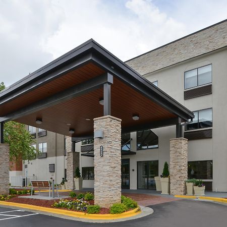 Holiday Inn Express & Suites Raleigh Ne - Medical Ctr Area By Ihg Extérieur photo