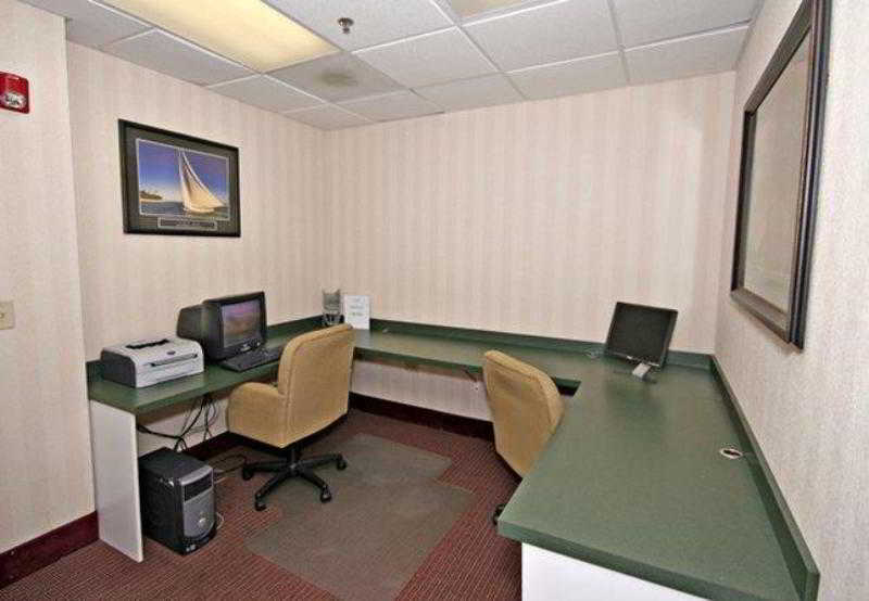Holiday Inn Express & Suites Raleigh Ne - Medical Ctr Area By Ihg Extérieur photo