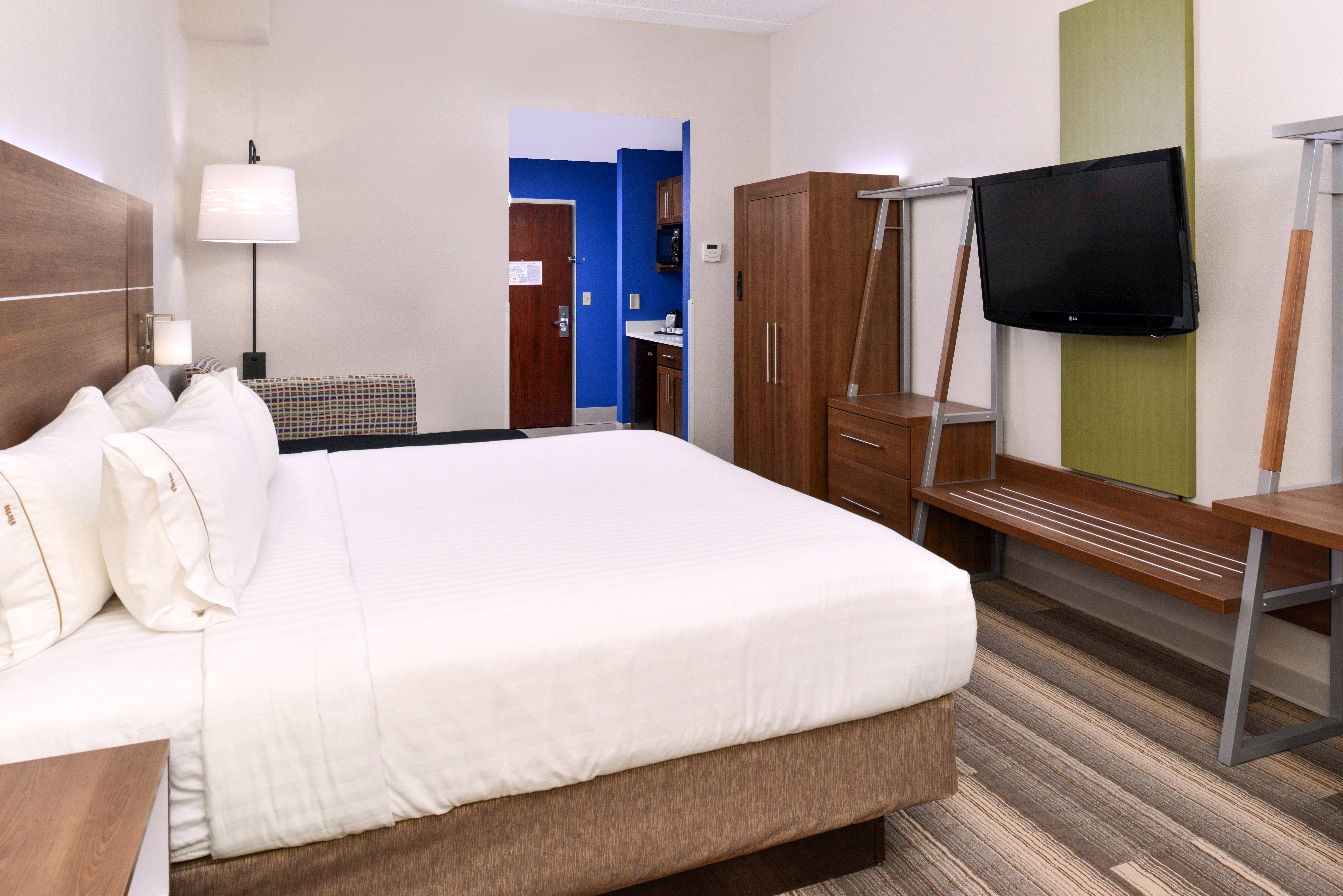Holiday Inn Express & Suites Raleigh Ne - Medical Ctr Area By Ihg Extérieur photo