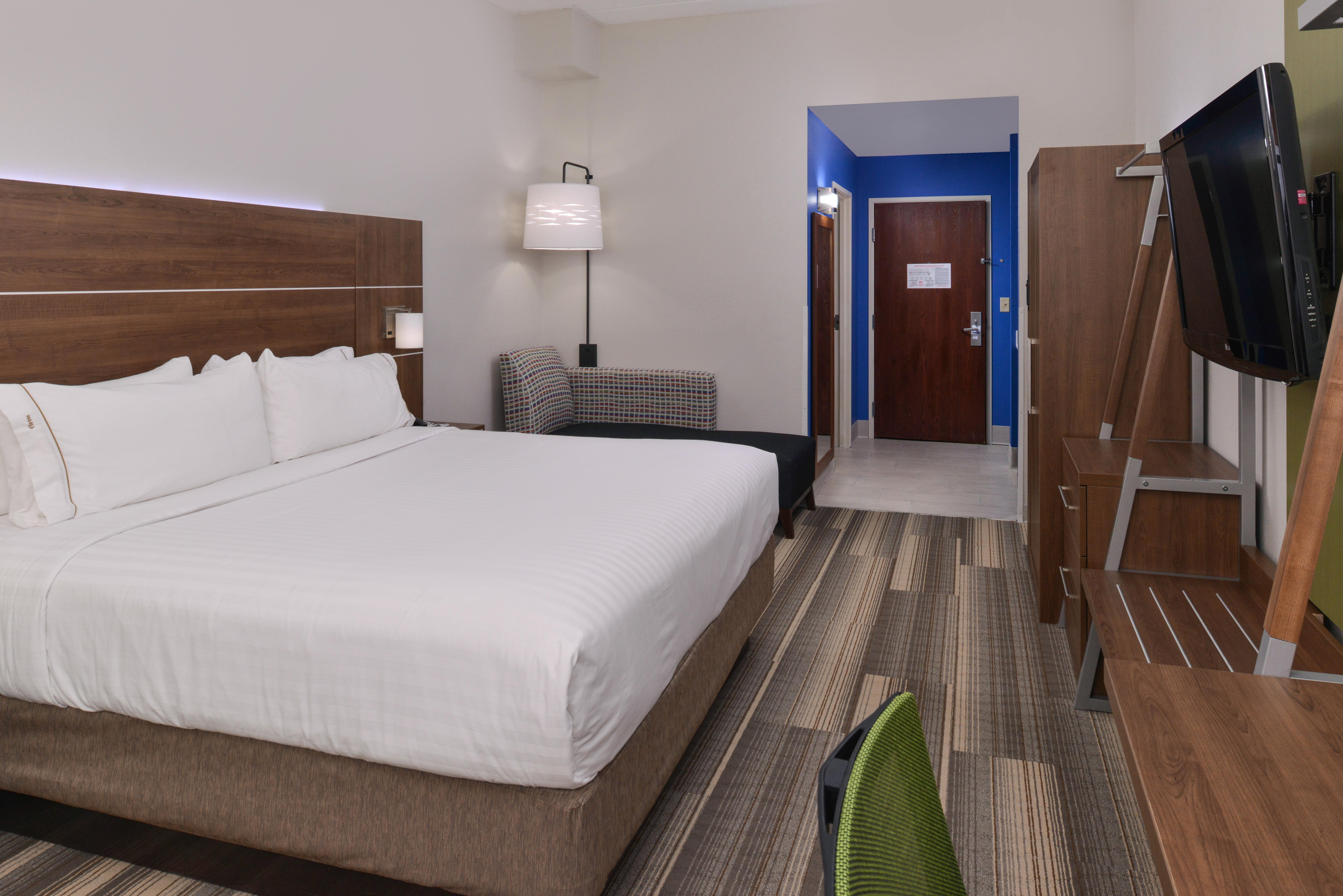 Holiday Inn Express & Suites Raleigh Ne - Medical Ctr Area By Ihg Extérieur photo