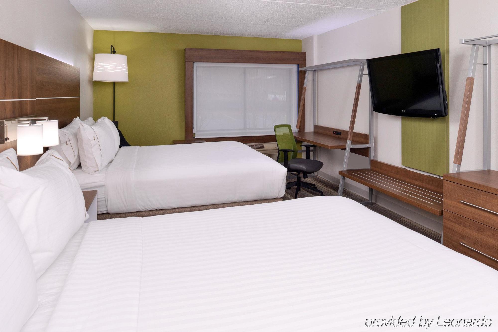 Holiday Inn Express & Suites Raleigh Ne - Medical Ctr Area By Ihg Extérieur photo