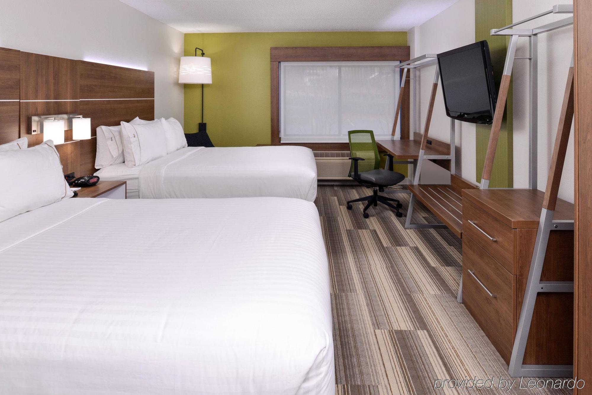 Holiday Inn Express & Suites Raleigh Ne - Medical Ctr Area By Ihg Extérieur photo
