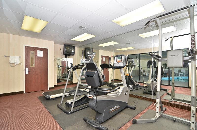 Holiday Inn Express & Suites Raleigh Ne - Medical Ctr Area By Ihg Facilités photo